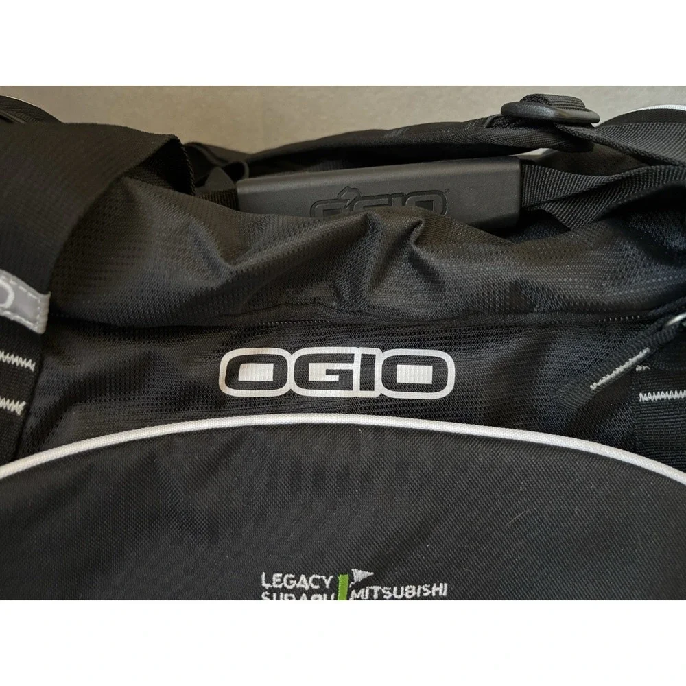 Ogio Travel Duffel Sports Gym Bag Team‎ Baseball Black Zippers Heavy Strap Golf